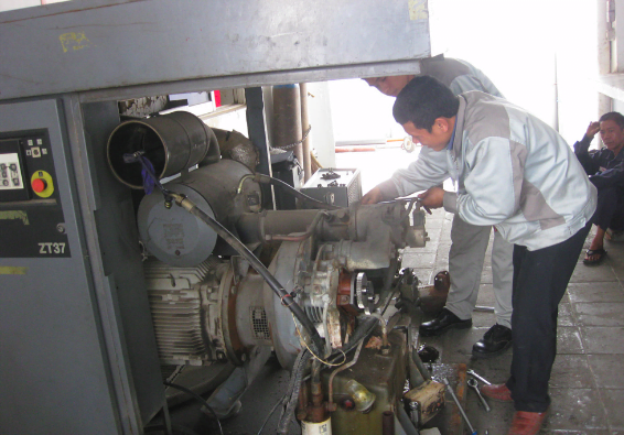 Sửa chữa máy nén khí trục vít trên toàn quốc